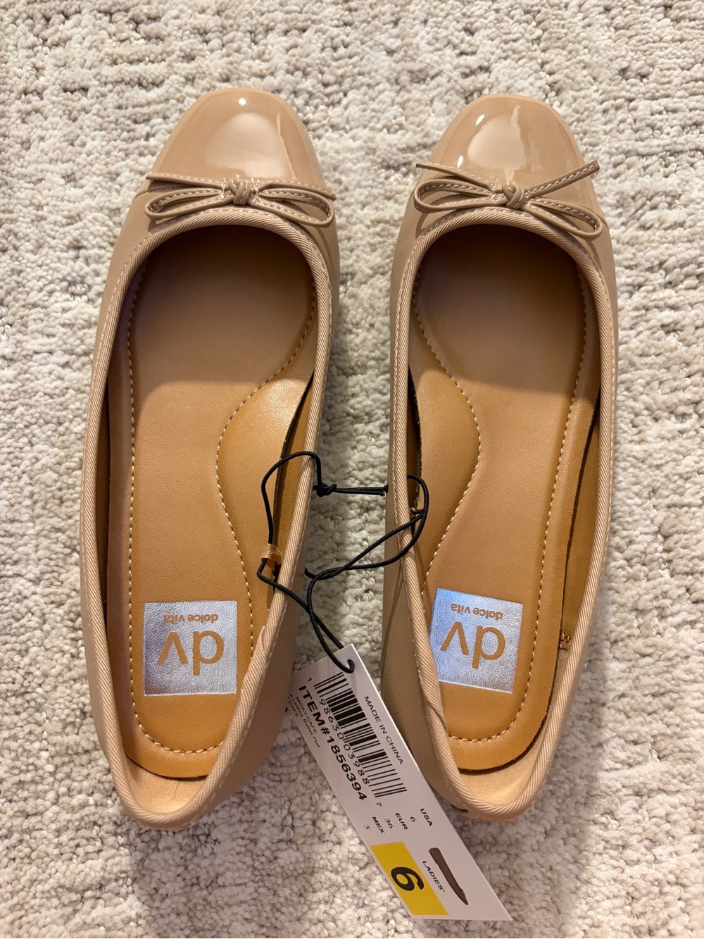 Dolce Vita Moxy Beige Patent Ballet Flats with Bow size 6 brand NEW in box